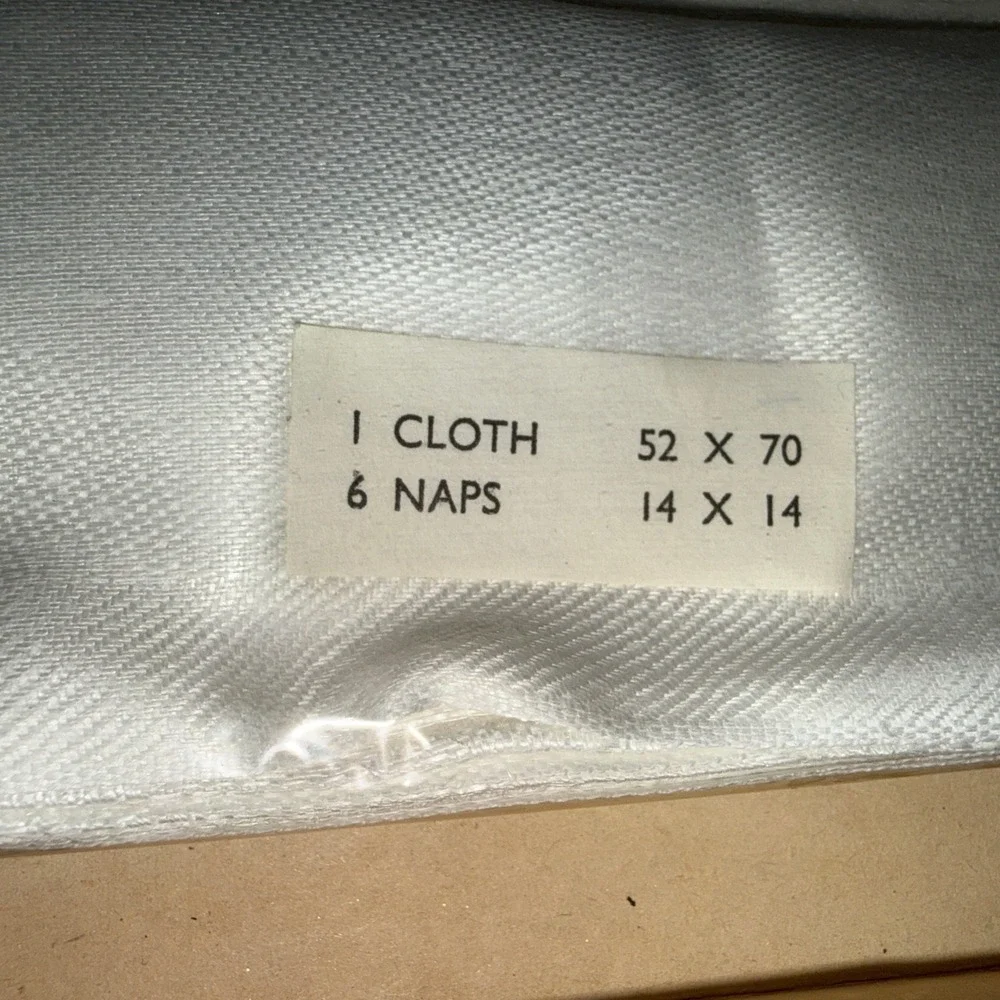 Vtg Ulster Pure Irish Linen Damask Tablecloth 52x70 & 6 Napkins New Sealed Box